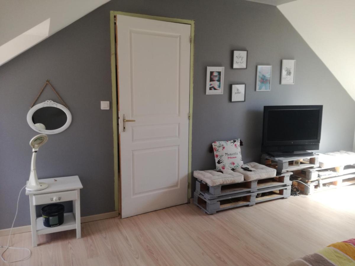 Chambre A Villemandeur Chez L'Habitant Екстериор снимка